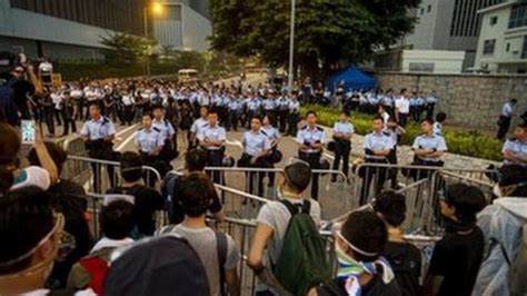Hong Kong Protests Police Arrest Triad Gang Members Bbc News
