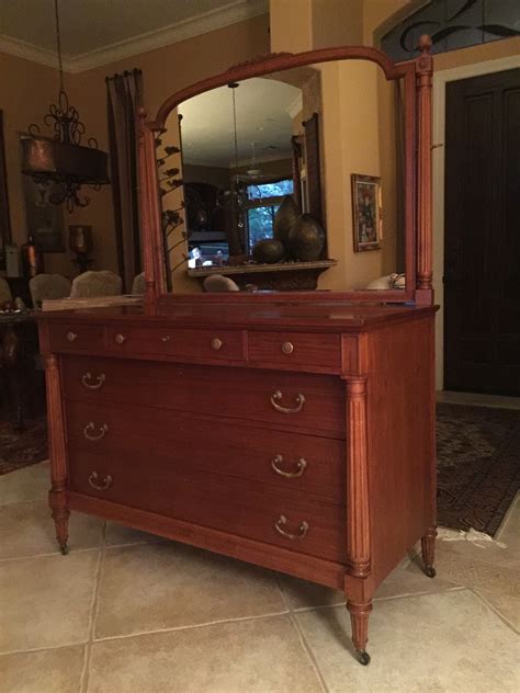 Woodard Dresser with mirror antique appraisal | InstAppraisal