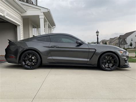magnetic grey satin or gloss black 6gr wheels opinion page 2 2015 s550 mustang forum gt