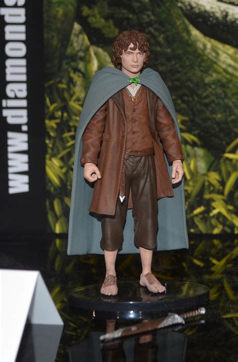 Diamond Select Toys Takes You To Middle Earth With Lord Of