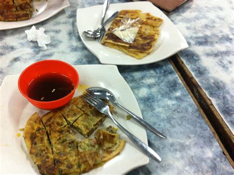 I call name for this food is "Martabak Mesir Malabar". it's delicious