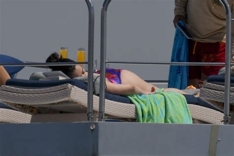 Selena Gomez Sexy Ass In A Bikini On A Yacht In Los Angeles Hot