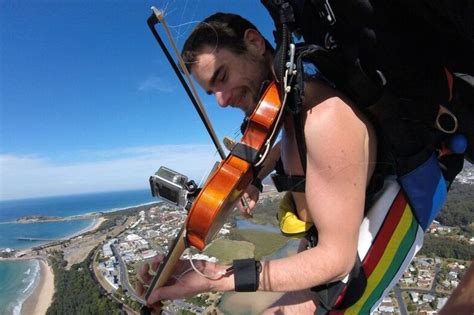 The Man Who Went Skydiving In The Nude With A Violin Bbc News