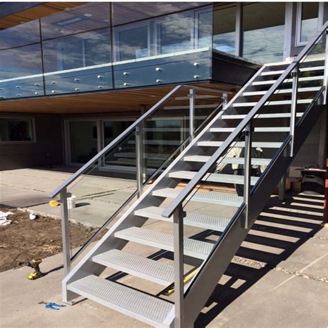 Outdoor Residential Steel Stairs Metal Customized Staircase