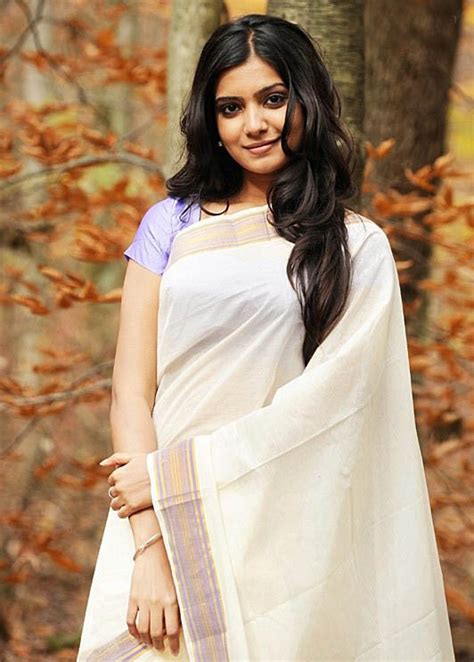Hot Tamil Telugu Bollywood Actress Photos Gallery