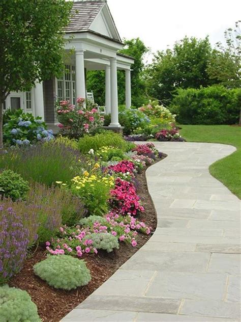 30 Perfect Simple Landscaping Design Ideas For Your Yard 18 Front