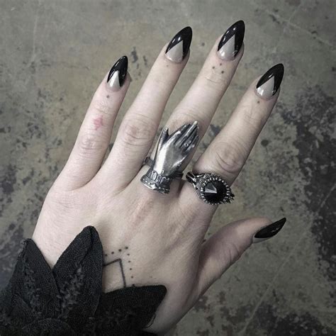 Pinterest Royaltraship Goth Nails Gothic Nails Hair And Nails