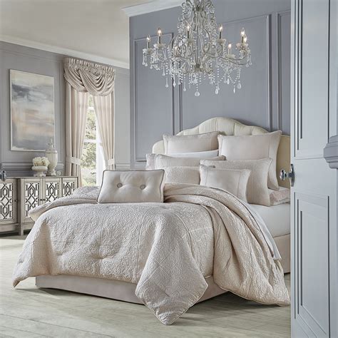 Find all cheap pink comforter queen clearance at dealsplus. Rigoletto Blush by J Queen New York - BeddingSuperStore.com