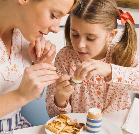 Rise Of The Stay At Home Mother As Us Women Choosing Kids