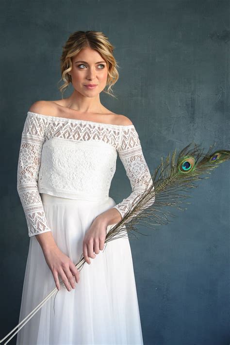 108 570 tykkäystä · 1 066 puhuu tästä. Pin auf Brautkleider, Hochzeitskleider & Zweiteiler