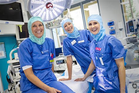 här växer sjuksköterskorna i sina roller framtidens karriär sjuksköterska