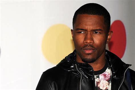 Frank Ocean Performs ‘forrest Gump With Moving Graphics At 2013 Grammys