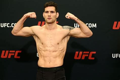 Hip hop kristallisierte sich schon früh als seine leidenschaft. Chris Weidman Confident Light Heavyweight Title Shot Looms ...