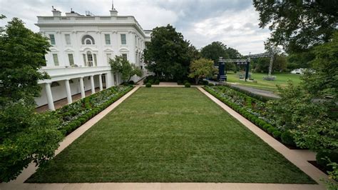 Melania Trump First Lady Unveils White House Rose Garden Restorations