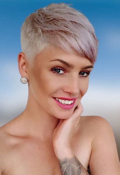 Pixie Haircuts For Women In 2021 2 Hair Colors