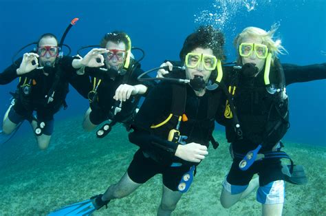Ten Rules For Safe Scuba Diving Scuba Diver Life