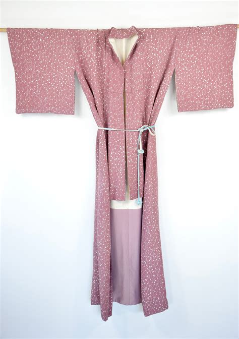 Japanese Vintage Kimono Robe In Silk With Cute Flower Pattern Including Hand Braided Belt