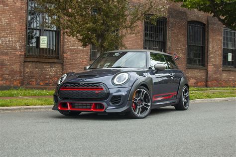 2021 Mini Lineup Marks A Return To Manual Transmission Mini Ottawa