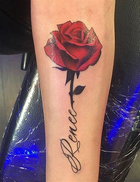 flaunt these stylish 30 name tattoos to honor your loved ones modèles tatouage uniques idées de