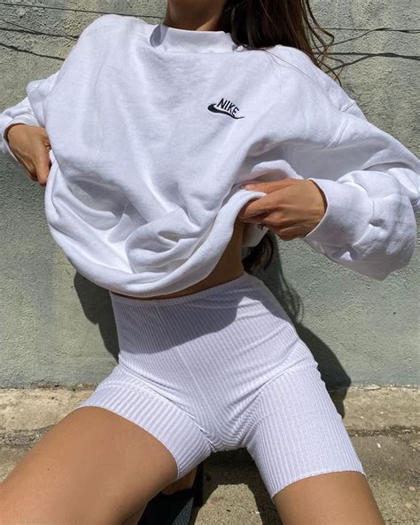 Rumi Dowson On Instagram Short Outfits Fashion Black White Outfit