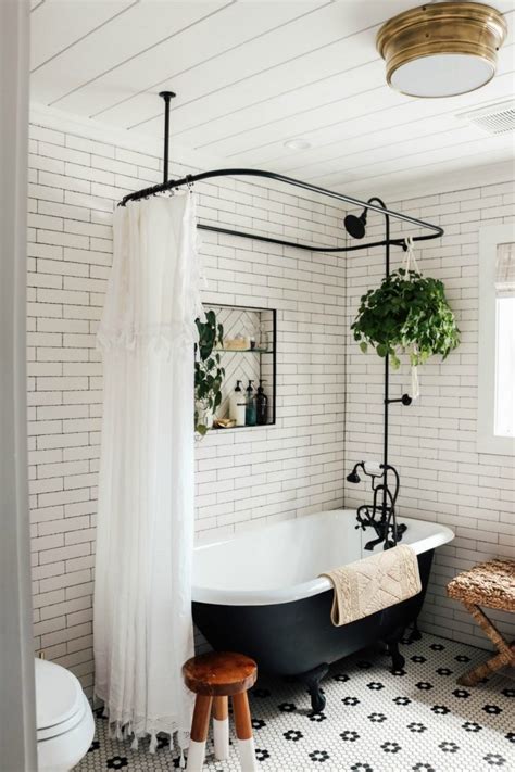 21 Reasons To Consider A Clawfoot Tub For Your Bathroom Remodel