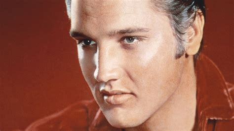 The Truth About Elvis Presleys First Commercial Single Celeb 99