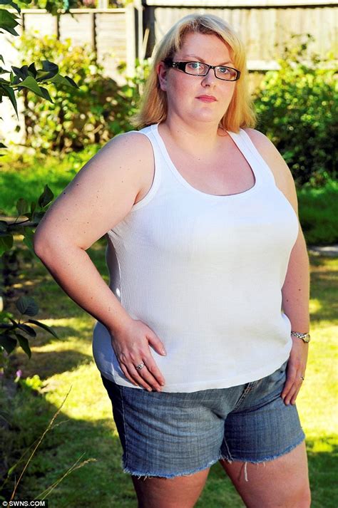Bride Left Devastated After Being Told Shes Too Fat For A Wedding