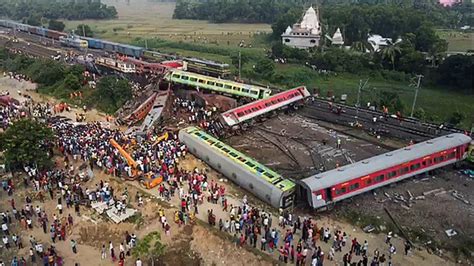 deadly india odhisa train accident in pictures