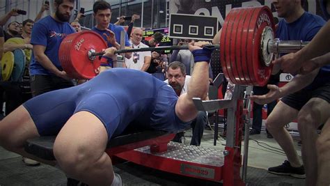 The Heaviest Raw Bench Presses Of All Time Barbend