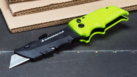 A Utility Knife That Offers More Utility Youtube