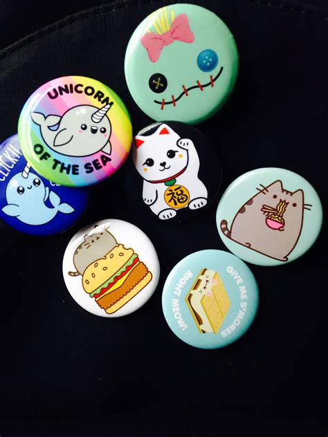 ⭐️kawaii Pins⭐️ Ive Been Gathering These From Hot Topic Pins Button