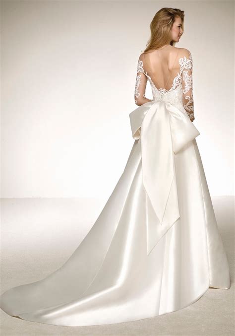 Pronovias Destiny Long Sleeves Wedding Dress With Big Bow Designer