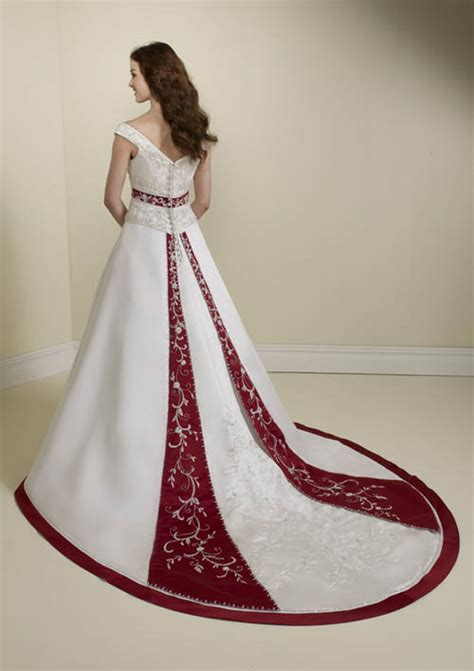 Home » blue dresses » red, white, and blue summer dresses. A Wedding Addict: Timeless red and white wedding dresses