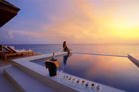 Top 5 Reasons Why A Maldives Honeymoon The Spas Diving The Weather