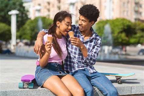 Teen Dating Safety Tips, App and Device to Stay Safe - Silent Beacon