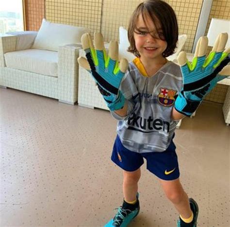 The latest tweets from イニエスタbot (@haegiwayabatan). イニエスタの息子がテア・シュテーゲンからプレゼントを ...