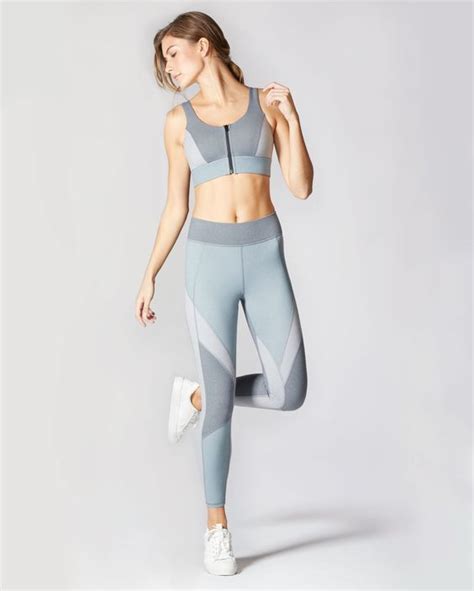 Pin By Rie Ito On ヨガウェア Sporty Outfits Fashion Sport Outfits