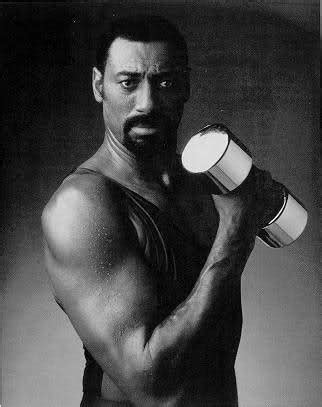 Wilt Chamberlain claimed to have a 600lb bench | Sherdog Forums | UFC