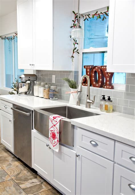 20 unique kitchen backsplashes that aren't subway tile. 35 Best Christmas Kitchen Decor Ideas