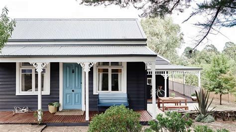 50 Exterior House Colors To Convince You To Paint Yours Ranch House