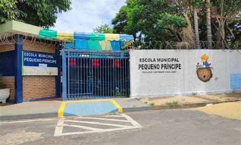 Escola Municipal Pequeno Príncipe Comemora 40 Anos De Serviços à