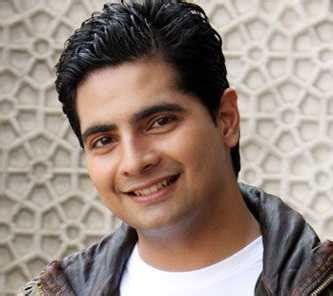 Actor karan mehra was arrested on tuesday and then granted bail after wife, actress nisha rawal filed a complaint that he hit her after an her brother hit me and even threatened to kill me and my family. Karan Mehra Height, Weight, Age, Biography, Wiki, Wife ...