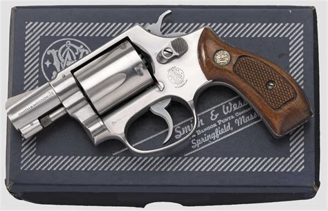 Smith And Wesson Mod 60 Chiefs Special Stainless 38 Special 2