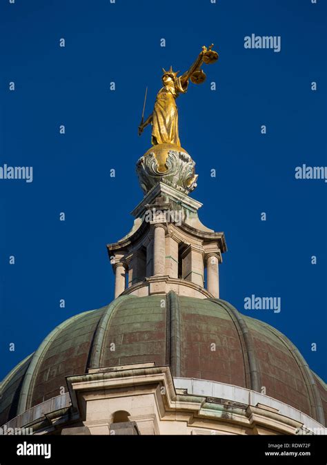 Lady Justice Statue On Top Of The Old Bailey Central Criminal Court