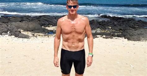 Gordon Ramsay Posts Topless Picture On Twitter To Show Off Ironman