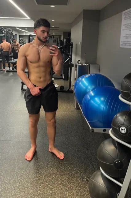 Shirtless Male Masculine Bare Foot Work Out Gym Jock Beard Hunk Photo X E Picclick