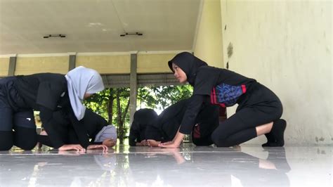 4 Bentuk Gerakan Latihan Handstand Youtube