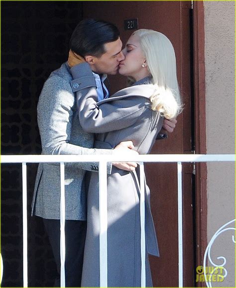 Photo Lady Gaga Makes Out With Finn Wittrock On Ahs Hotel Set 02 Photo 3505135 Just Jared