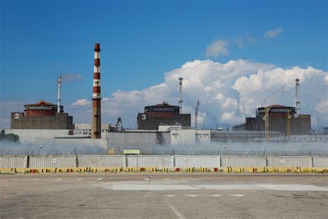 Ukraines Zaporizhzhia Nuclear Plant Disconnected From Grid After Russian Shelling