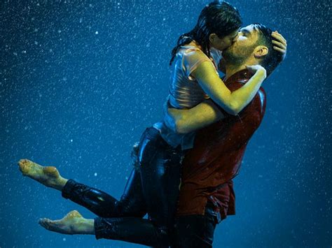 Take a look at the following types of romantic kisses. Kiss Day: Why Kissing In Rain Is Romantic? - Boldsky.com